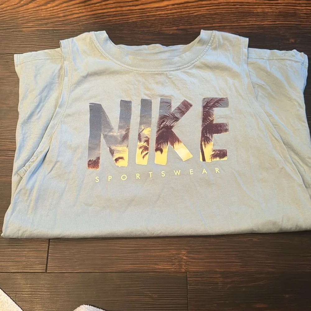 Nike cotton tank in blue. Adult small.‎ - Picture 2 of 3
